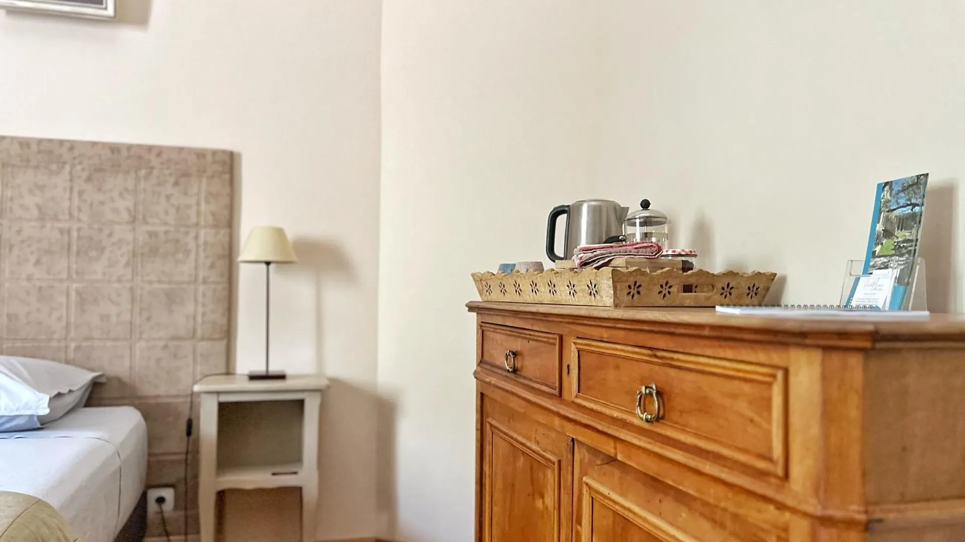 Le Domaine De Piedmoure, Gites Et Chambres, Piscine, Terrasses Privatives Sault France