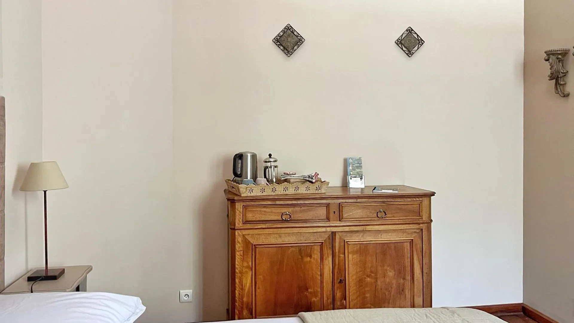 Le Domaine De Piedmoure, Gites Et Chambres, Piscine, Terrasses Privatives Sault Maison d'hôtes
